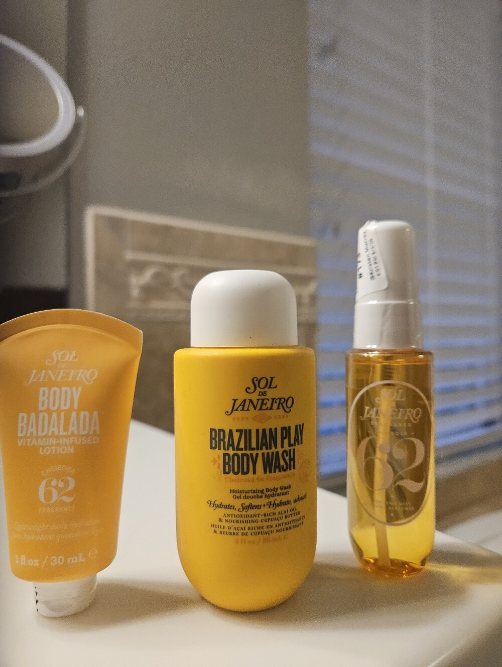 Sol de Janeiro 62 Fragrance Mist,Brazilian Play Body Wash & Badalada Lotion